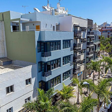 Luxury Holidays Suites, Playa De Los Cristianos 洛斯克里斯蒂亚诺斯 外观 照片