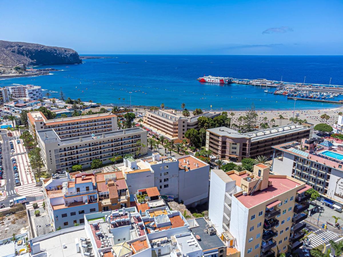 Luxury Holidays Suites, Playa De Los Cristianos 洛斯克里斯蒂亚诺斯 外观 照片