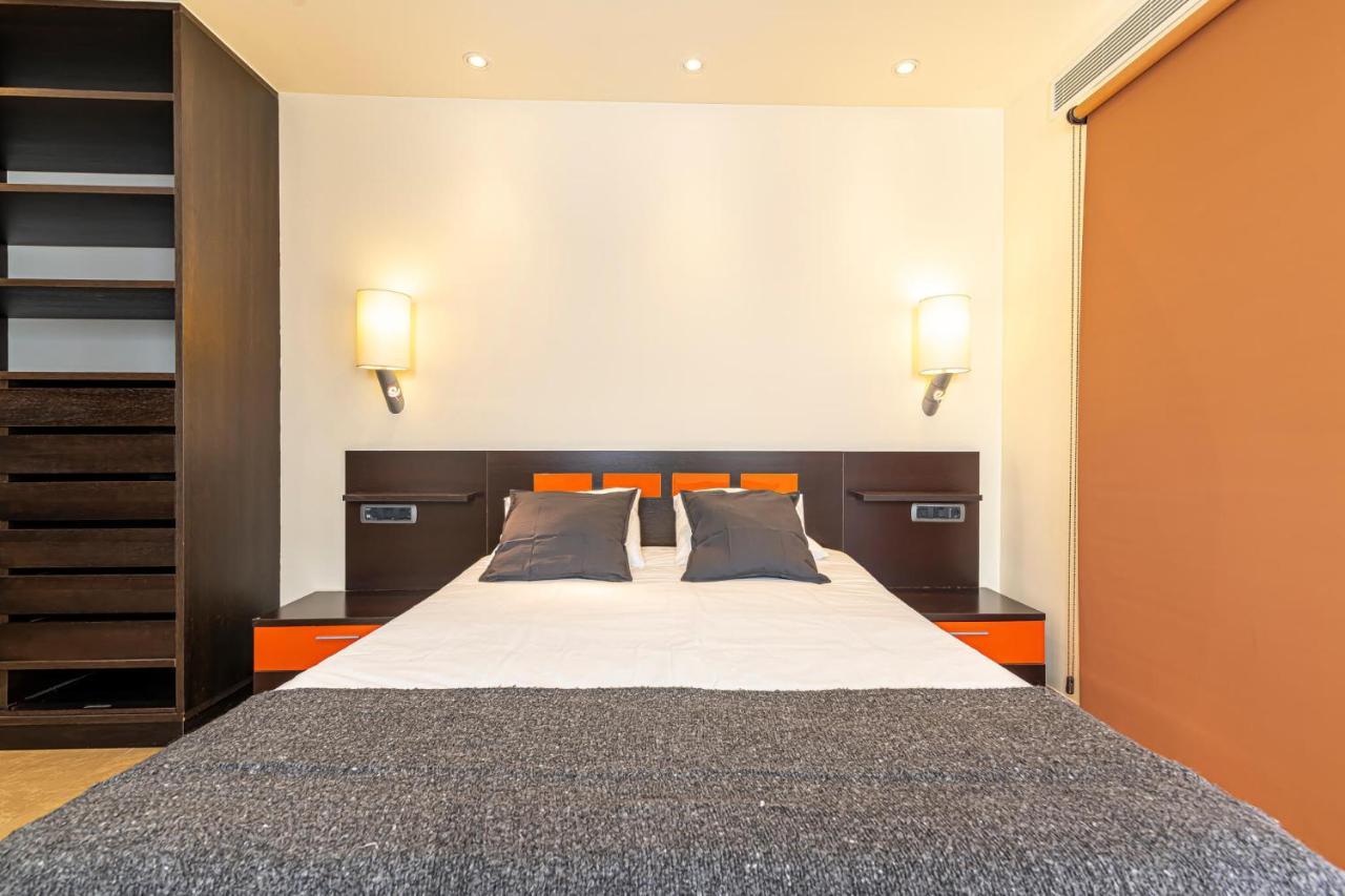 Luxury Holidays Suites, Playa De Los Cristianos 洛斯克里斯蒂亚诺斯 外观 照片