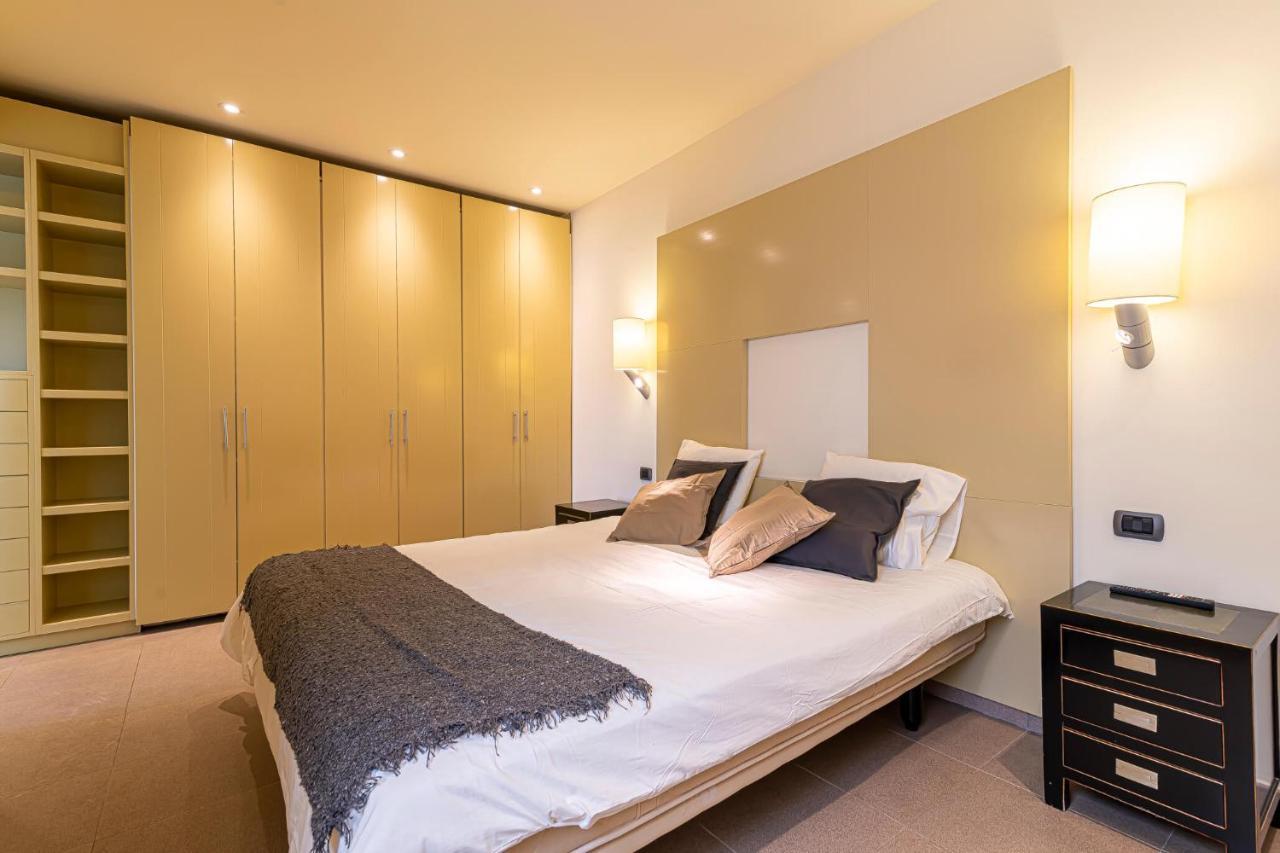 Luxury Holidays Suites, Playa De Los Cristianos 洛斯克里斯蒂亚诺斯 外观 照片
